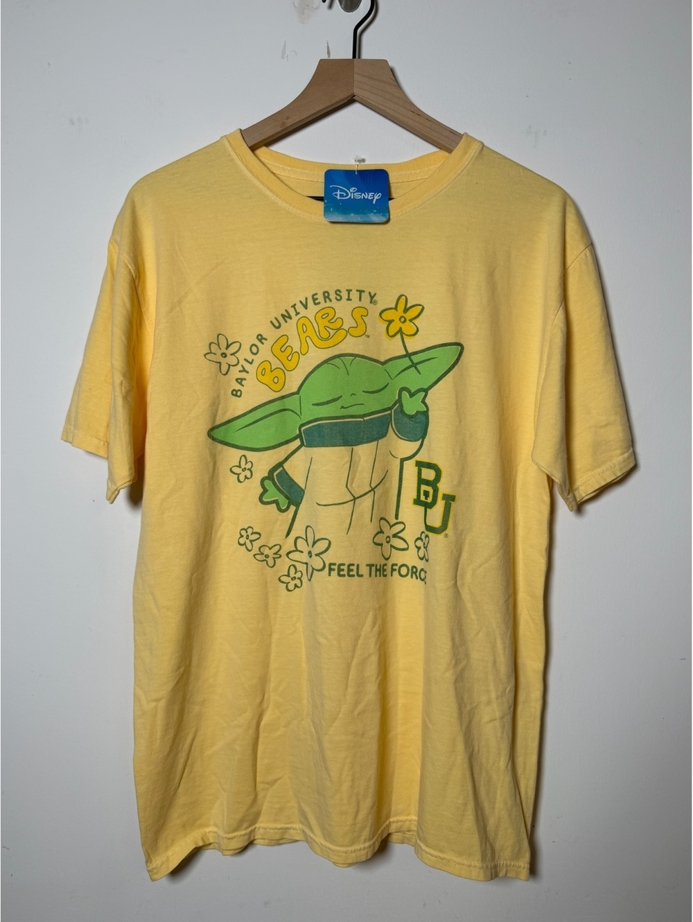 Disney Baylor Bears graphic T shirt yellow Men’s Medium NWT starwars mashup